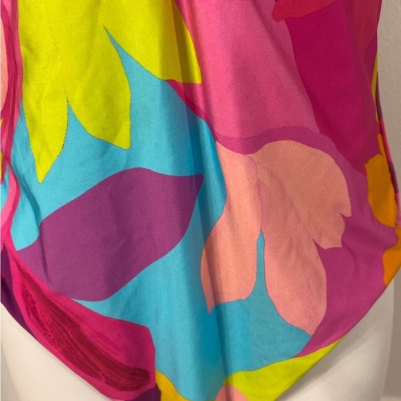 Trina Turk Womens Standard Lilleth One Piece Swimsuit Plunge Neck Floral size 10 - Picture 5 of 11